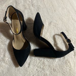 Dream Heels size 5 black suede